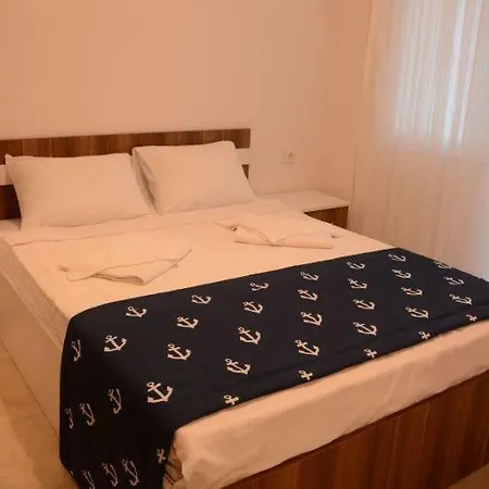 Uc Piramit Butik Apart Aparthotel 3*