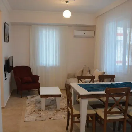 Lejlighedshotel Uc Piramit Butik Apart 3*